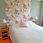 L'atelier, Aire De Loisirs Avec Piscine *