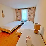 L'atelier, Aire De Loisirs Avec Piscine Holiday home *