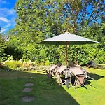 L'atelier, Aire De Loisirs Avec Piscine Holiday home
