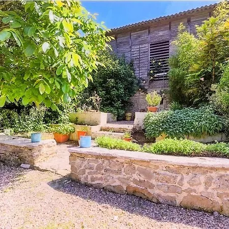 L'atelier, Aire De Loisirs Avec Piscine *
